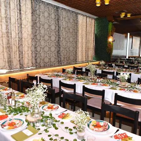 Sax Balkan Hotel 2*