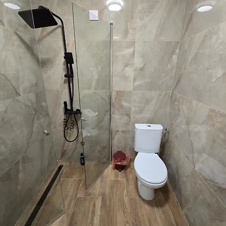 Sax Balkan Hotel 2*