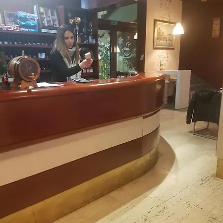 Sax Balkan Hotel 2*